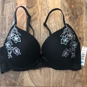 Sophie B. Black 34C bra w/ embroidered flowers